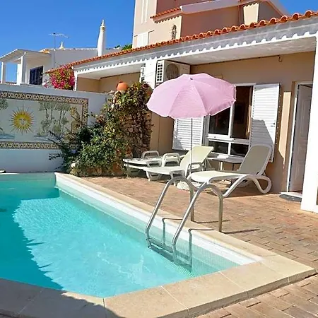 Comfortable And Well Equipped Terrace With Private Pool And Air Conditioni ホテル 3*